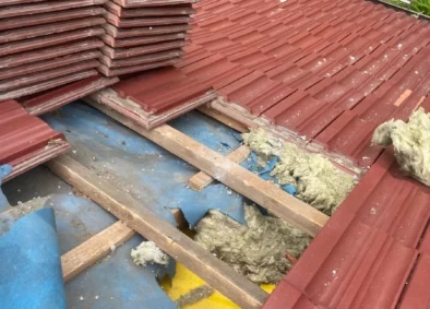 naprawa dachu po kunie Jarosław